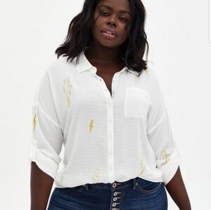 💥Torrid Lightning Bolt Button Down 3